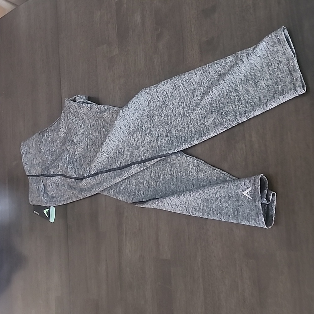 NWT ANTIGUA leggings